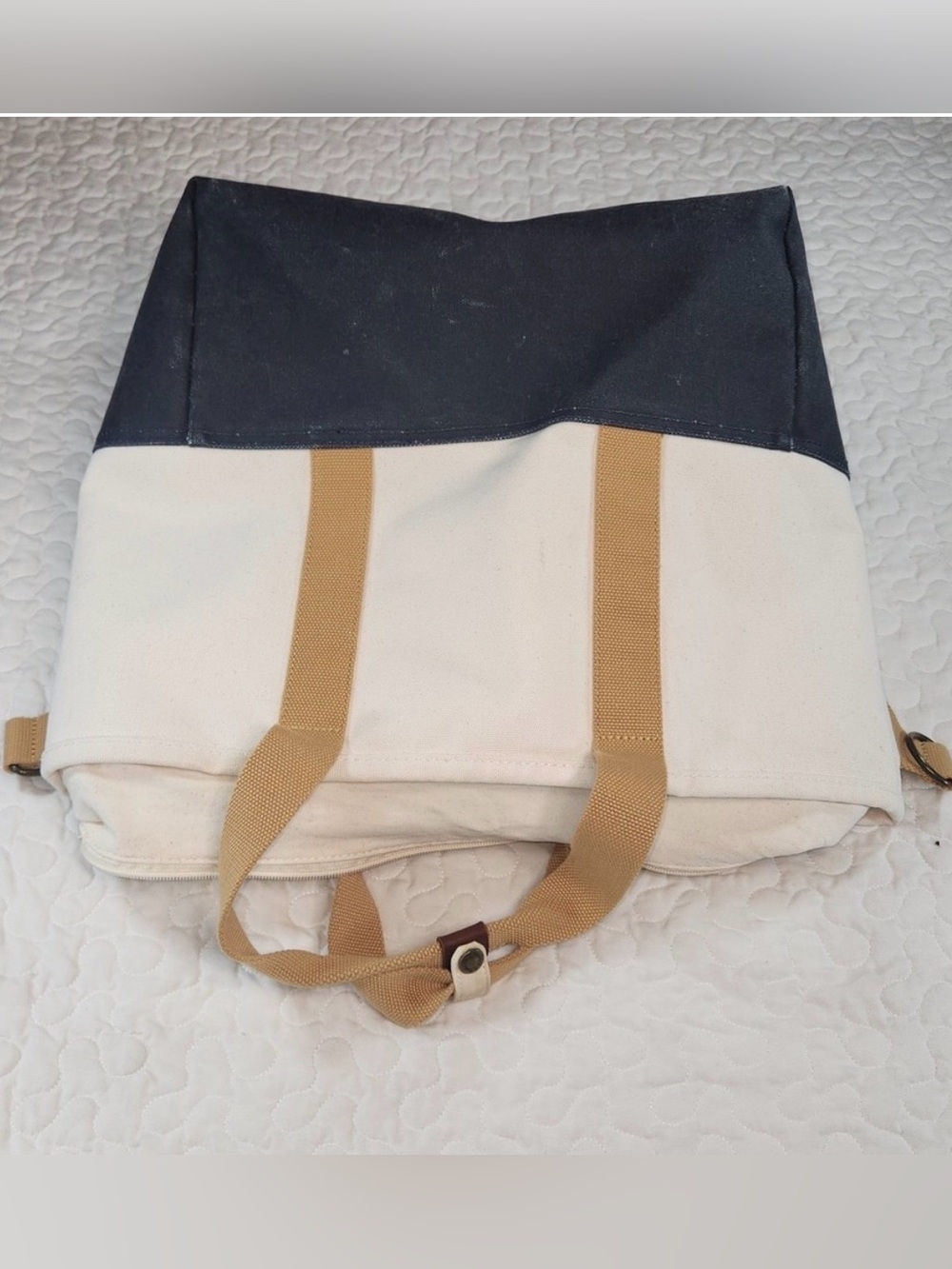 L L Bean Nor'easter Tote Navy/Creme Weather Resistant Boat Bag/Strap  EUC - Picture 5 of 5